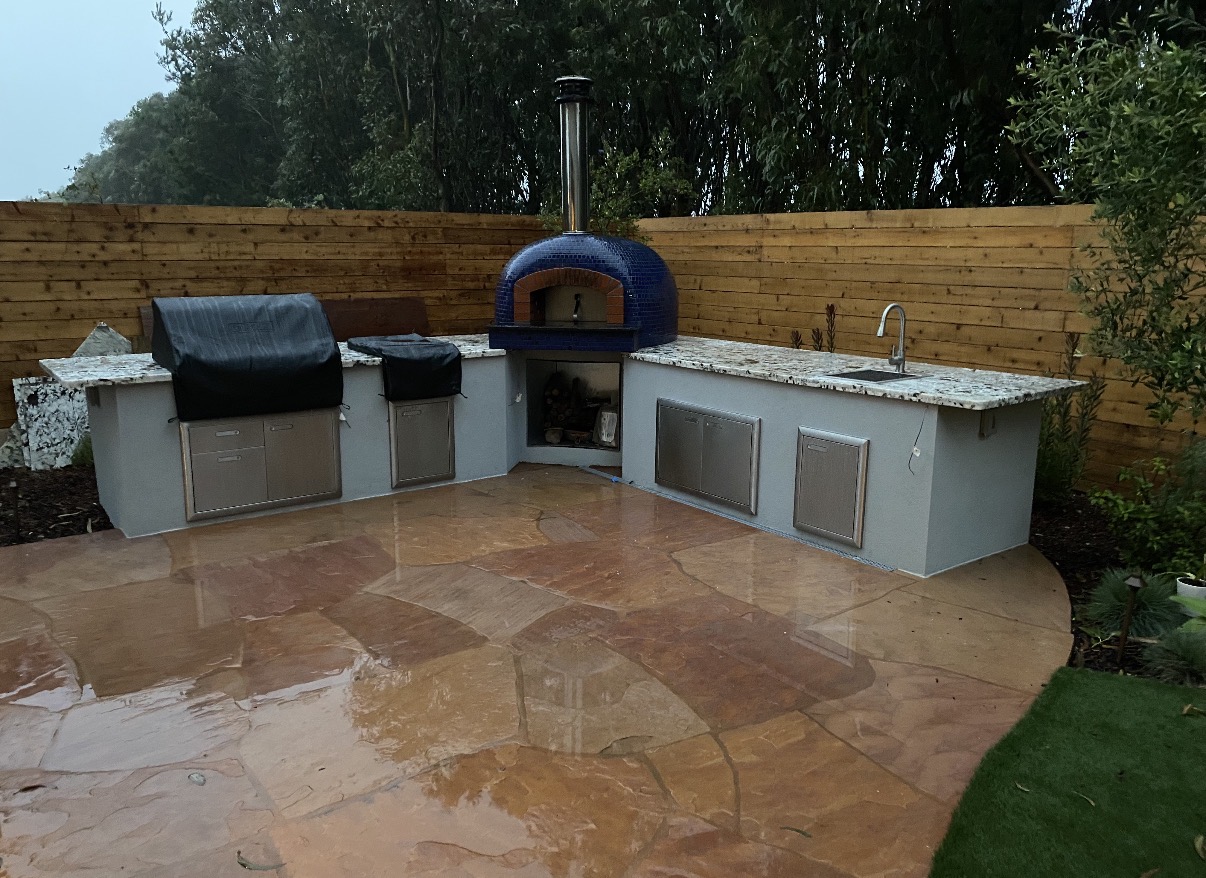 Full outdoor kitchen build